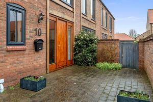 Photo 23- click for photo gallery